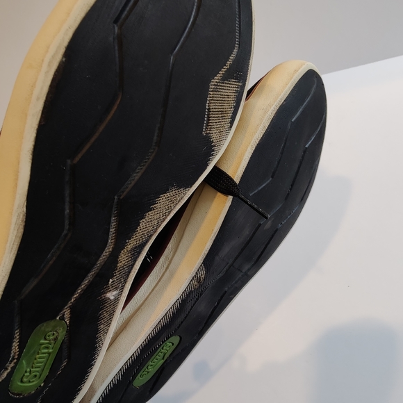 Simple Women's Suede Sneakers - Picture 7 of 8